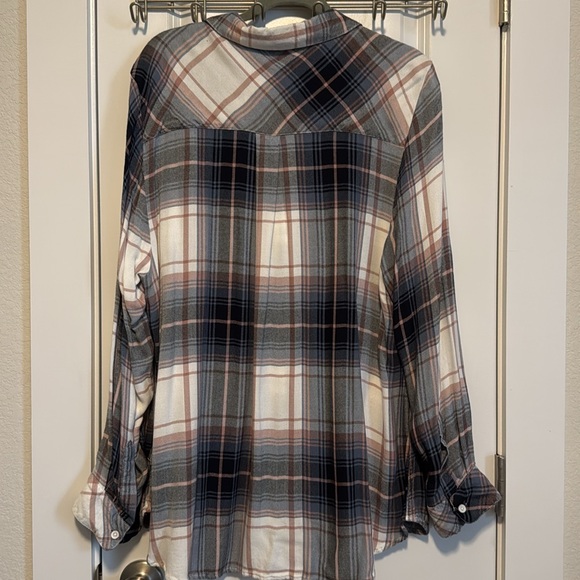 Mellony Button Down top by Beach Lunch Lounge 1X LS - Picture 2 of 5